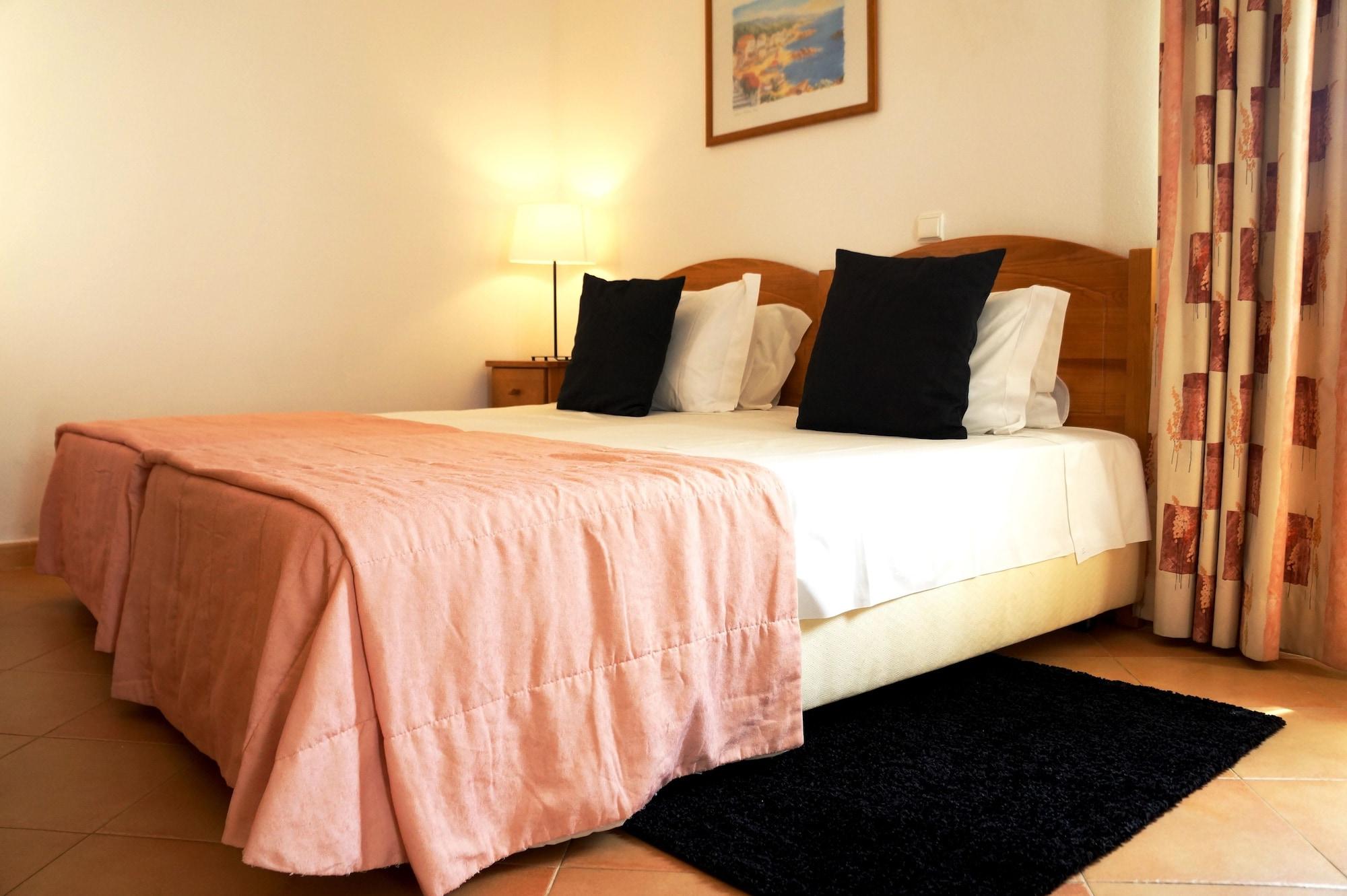 Oasis Beach Apartments Luz Εξωτερικό φωτογραφία