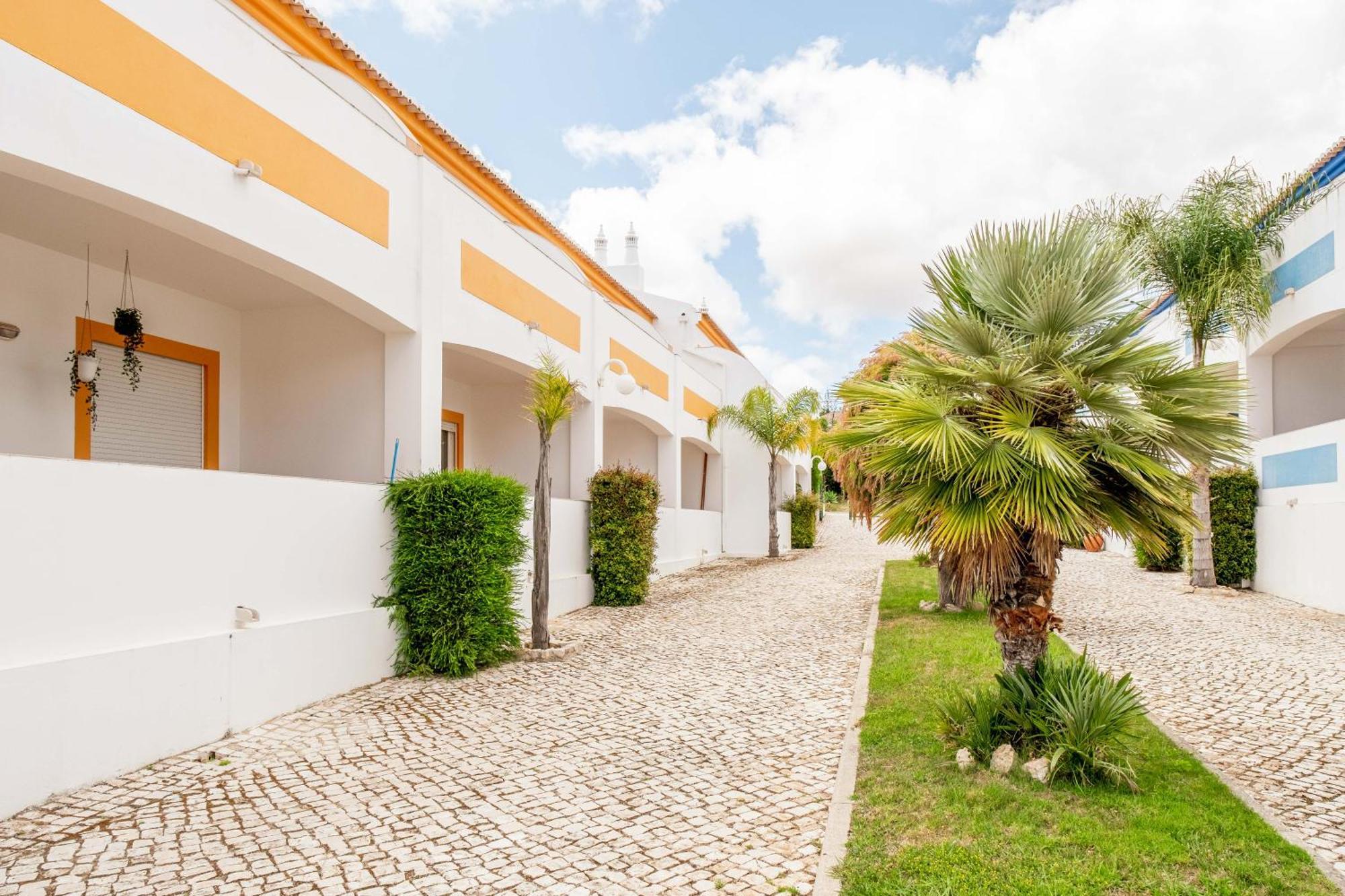 Oasis Beach Apartments Luz Εξωτερικό φωτογραφία