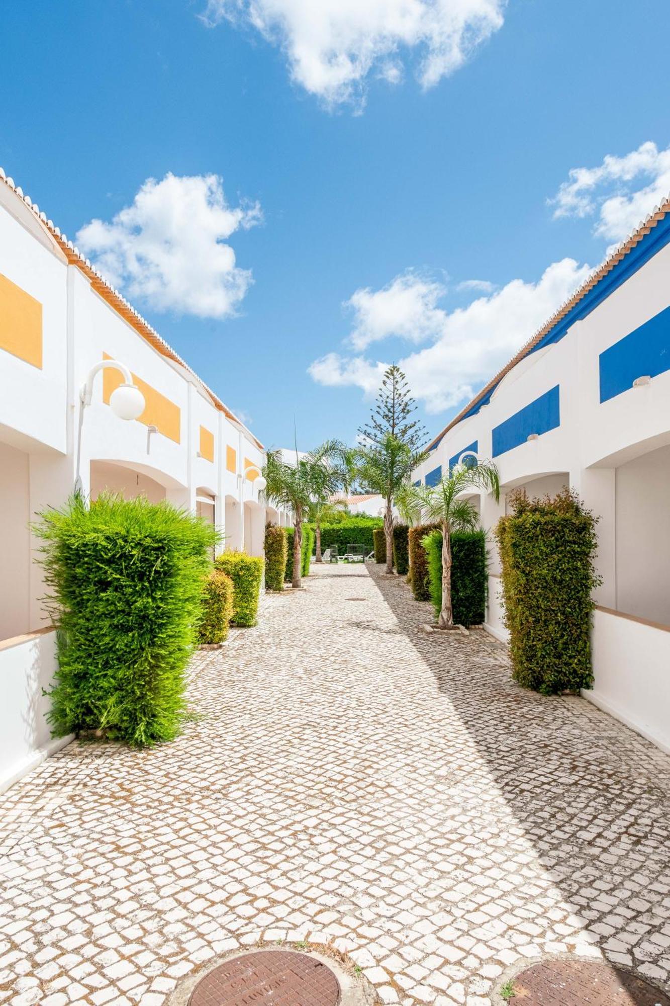 Oasis Beach Apartments Luz Εξωτερικό φωτογραφία
